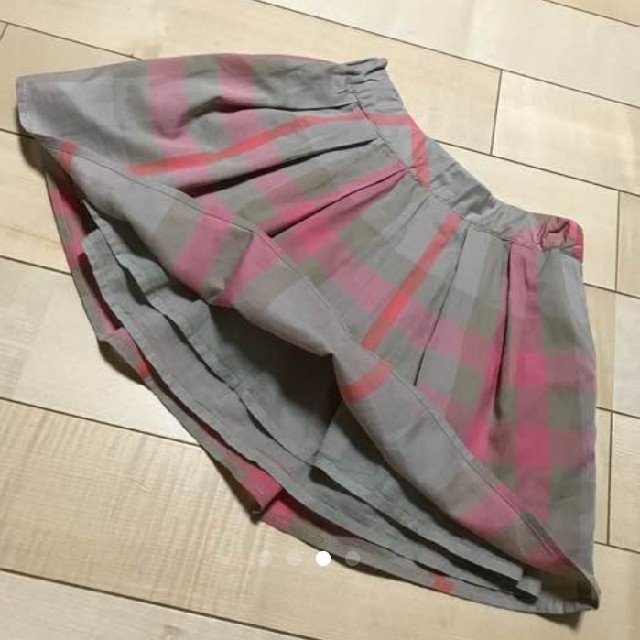 BURBERRY(バーバリー)のバーバリーキッズスカート  8Y 126㎝ キッズ/ベビー/マタニティのキッズ服女の子用(90cm~)(スカート)の商品写真