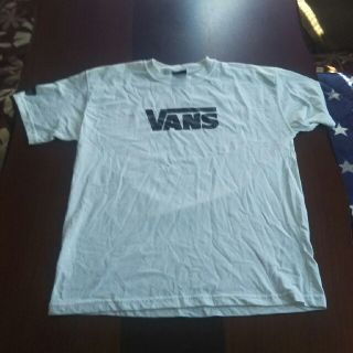 ヴァンズ(VANS)のVANSのTシャツ Lサイズです。(Tシャツ/カットソー(半袖/袖なし))