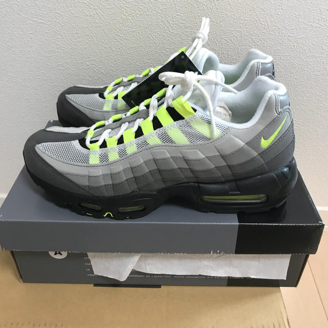 NIKE(ナイキ)のnike air max95 og エアマックス イエローグラデ メンズの靴/シューズ(スニーカー)の商品写真