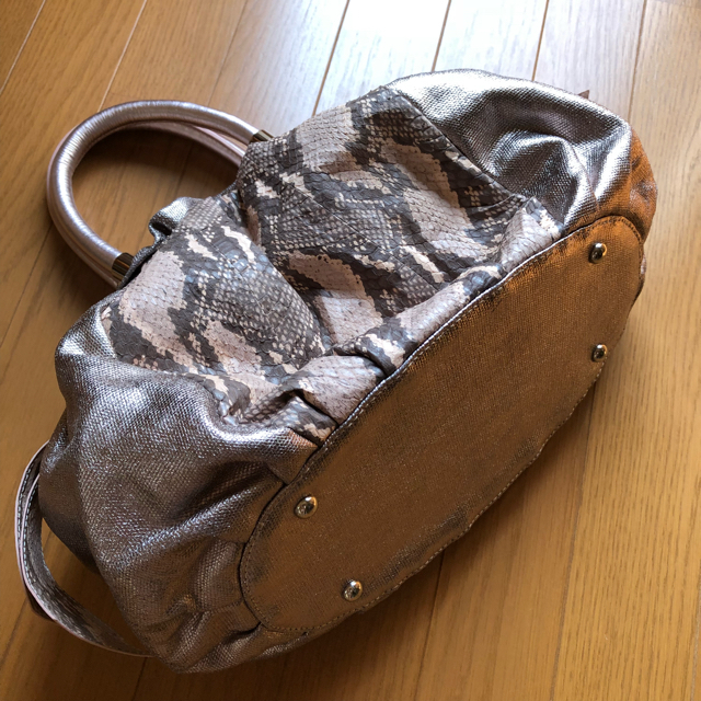 DIANA(ダイアナ)の銀座DIANA バック レディースのバッグ(ショルダーバッグ)の商品写真