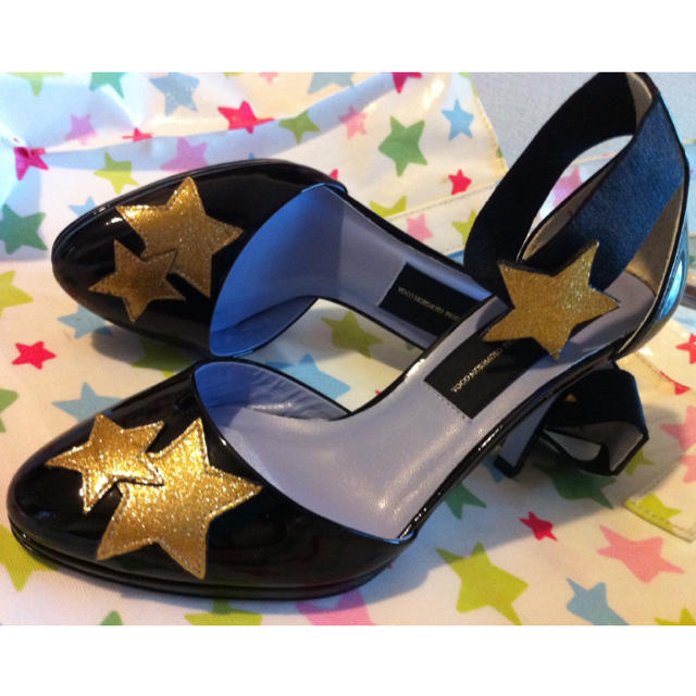 kariang(カリアング)のkariang 星のアンクルストラップ パンプス サンダル レディースの靴/シューズ(ハイヒール/パンプス)の商品写真