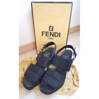 フェンディ(FENDI)の正規品FENDIサンダル(サンダル)