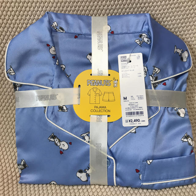 GU - GUサテンパジャマ半袖ショートパンツスヌーピー柄ブルーの通販 by きよ's shop｜ジーユーならラクマ