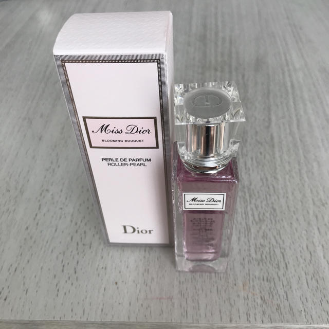 Christian Dior(クリスチャンディオール)のディオール ミスディオールブルーミングブーケ ローラーパール コスメ/美容の香水(香水(女性用))の商品写真