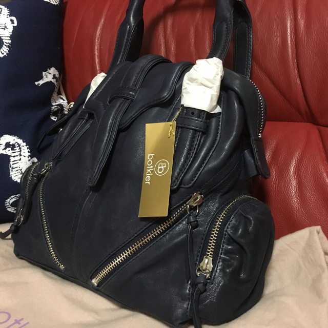 botkier - お値下げ【新品】ボトキエ ☆個性的なバッグです☆の botkier - お値下げ【新品】ボトキエ ☆個性的なバッグです☆の
