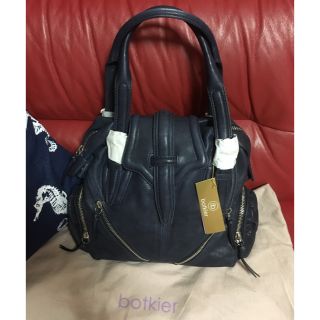 ボトキエ(botkier)のお値下げ【新品】ボトキエ  ☆個性的なバッグです☆(ハンドバッグ)