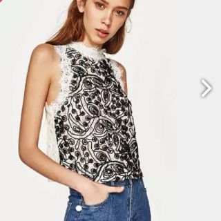 ザラ(ZARA)のザラ 未使用！レーストップス レースベスト zara 総レース ノースリーブ(カットソー(半袖/袖なし))