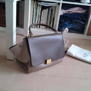 セリーヌ(celine)のセリーヌトラペーズ レギュラーサイズ☆美品(ハンドバッグ)