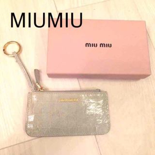 ミュウミュウ(miumiu)のMIUMIUコインケース【正規品】(コインケース)