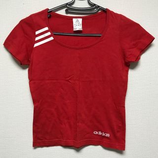 アディダス(adidas)のadidas 赤のTシャツ(Tシャツ(半袖/袖なし))