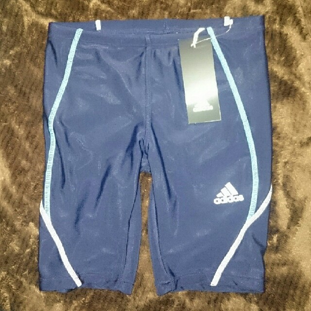 adidas(アディダス)の新品☆adidas子供水着(140) キッズ/ベビー/マタニティのキッズ服男の子用(90cm~)(水着)の商品写真