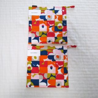 マリメッコ(marimekko)の《値下げ》新品未使用marimekko【マリメッコ】ウニッコ鍋敷き2枚セット(収納/キッチン雑貨)