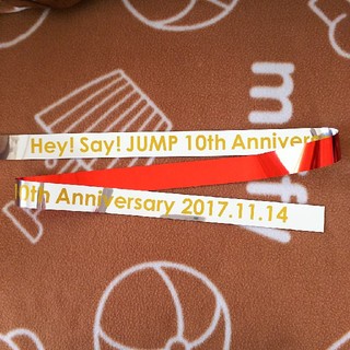 ヘイセイジャンプ(Hey! Say! JUMP)のHey!Say!JUMP JUMParty 銀テ 赤(アイドルグッズ)
