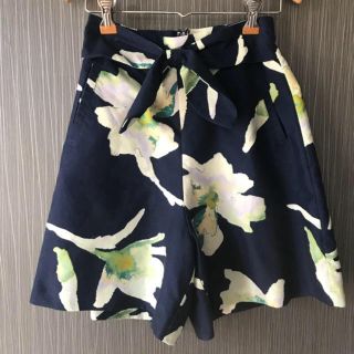 ムルーア(MURUA)の花柄ショートパンツ MURUA(ショートパンツ)