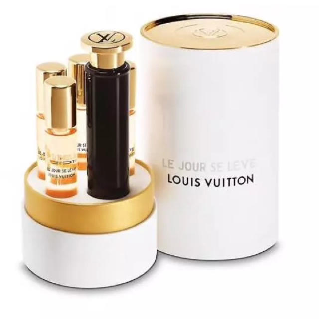 LOUIS VUITTON(ルイヴィトン)の新品！！ヴィトン LE JOUR SE LÈVE ！@32,000が！！ コスメ/美容の香水(香水(女性用))の商品写真