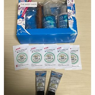 ザボディショップ(THE BODY SHOP)の新品 THE BODYSHOP フットケアセットとデオナチュレ試供品(フットケア)