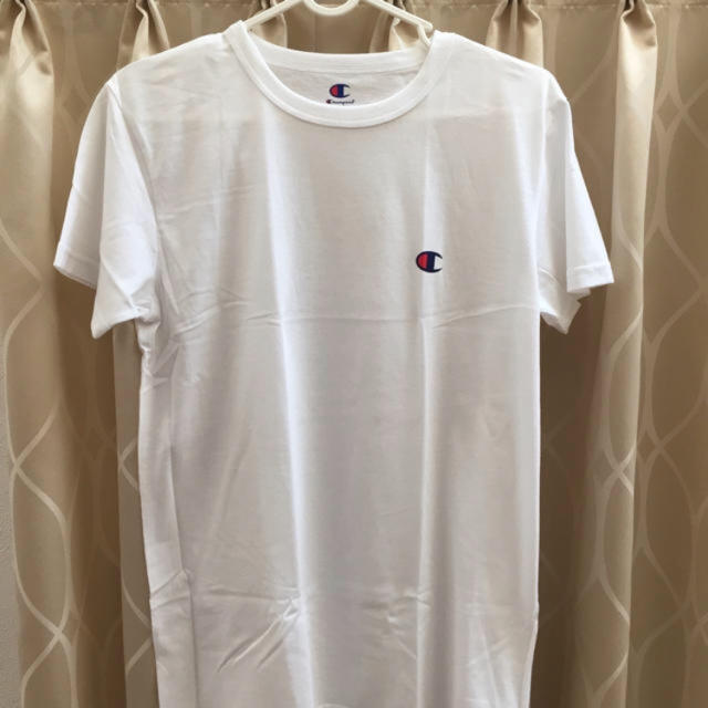 Champion(チャンピオン)のチャンピオン レディース Mサイズ相当 新品 ラスト1点 Tシャツ レディースのトップス(Tシャツ(半袖/袖なし))の商品写真