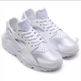 ナイキ(NIKE)のAir huarache トリプルホワイト(スニーカー)