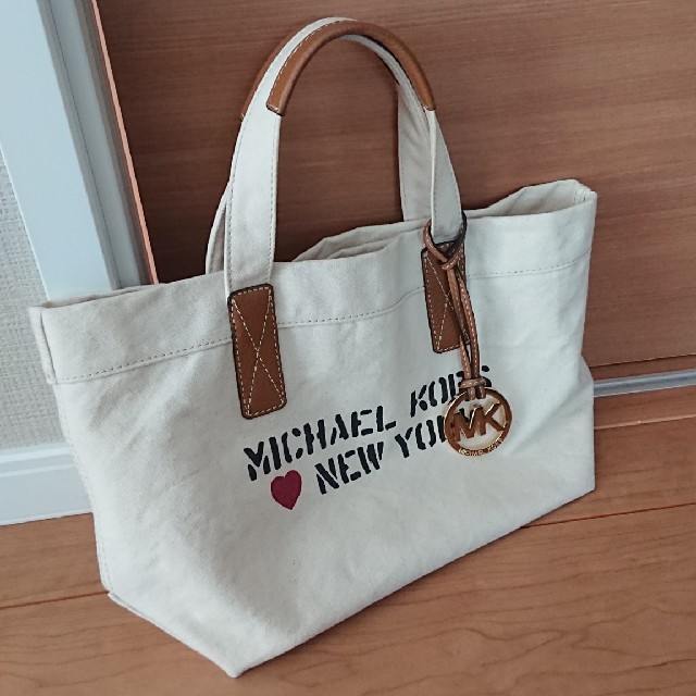 Michael Kors - マイケルコース キャンバストートバッグ の通販 by ﾍﾟｯﾊﾟｰﾁｷﾝ｜マイケルコースならラクマ