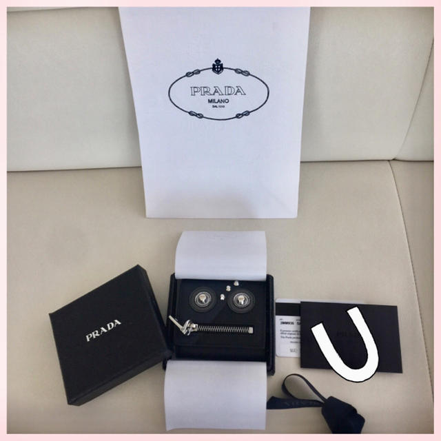 PRADA(プラダ)のプラダ 新品 ギャランティ有 お財布  レディースのファッション小物(財布)の商品写真