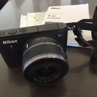 ニコン(Nikon)のミラーレスカメラ Nikon1(ミラーレス一眼)