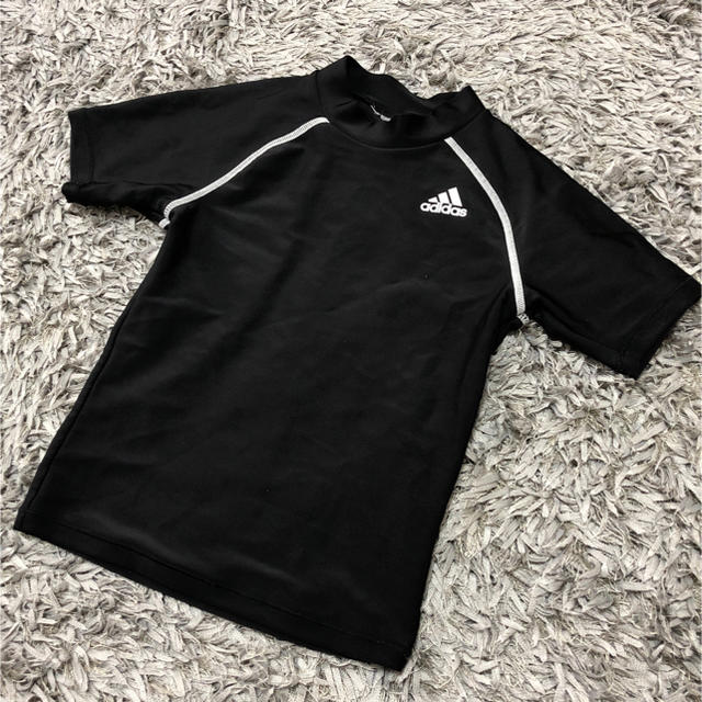 adidas(アディダス)のアディダス ラッシュガード キッズ/ベビー/マタニティのキッズ服男の子用(90cm~)(水着)の商品写真