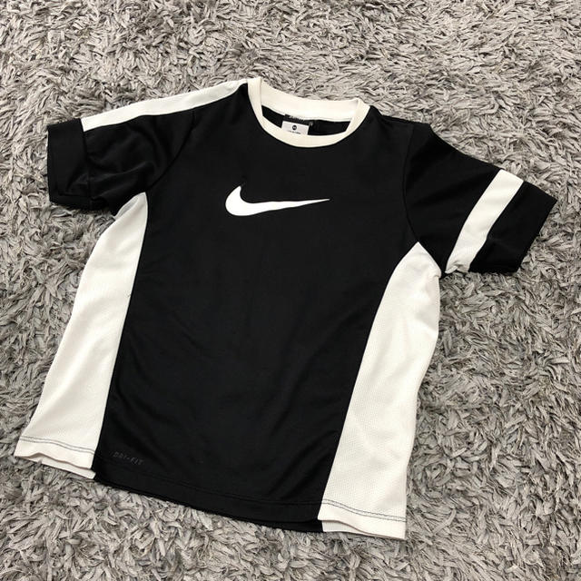 NIKE(ナイキ)のナイキ ドライ Ｔシャツ キッズ/ベビー/マタニティのキッズ服男の子用(90cm~)(Tシャツ/カットソー)の商品写真