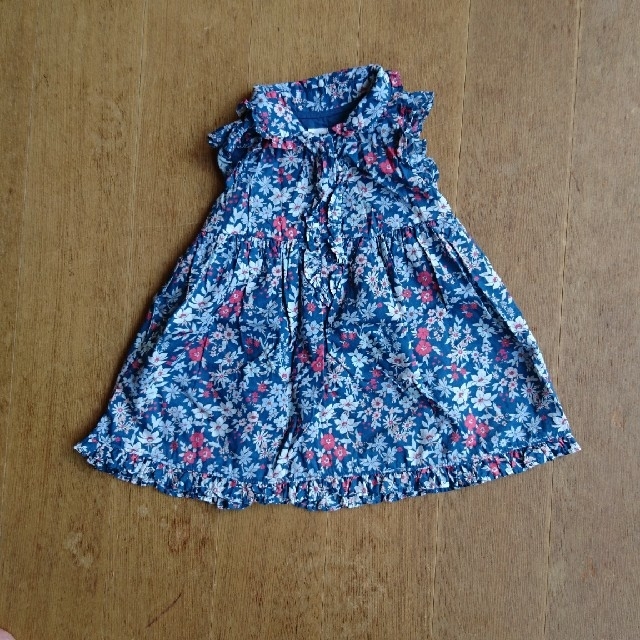 babyGAP(ベビーギャップ)のbabyGAP 花柄ワンピース キッズ/ベビー/マタニティのキッズ服女の子用(90cm~)(ワンピース)の商品写真