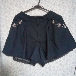 アクシーズファム(axes femme)のaxes femme ネイビーキュロット　ショートパンツ(ショートパンツ)