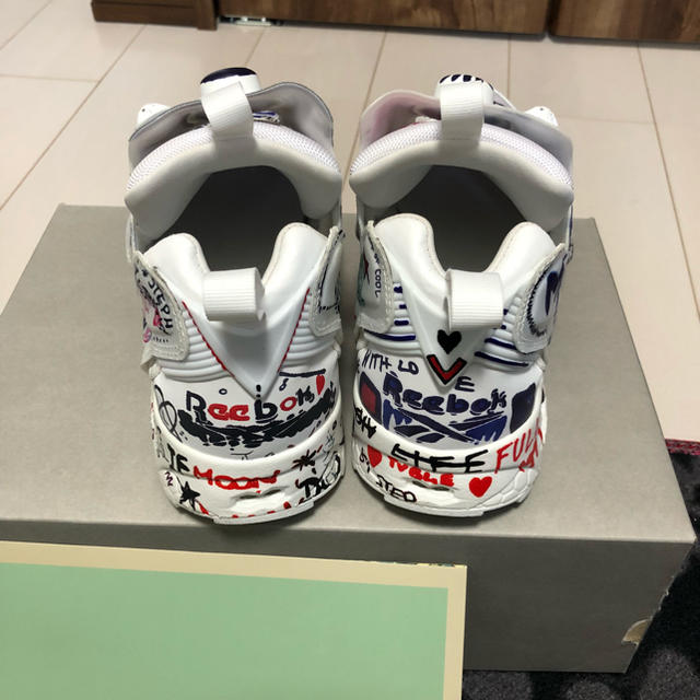  VETEMENTS × Reebok Pump Fury 27cm メンズの靴/シューズ(スニーカー)の商品写真