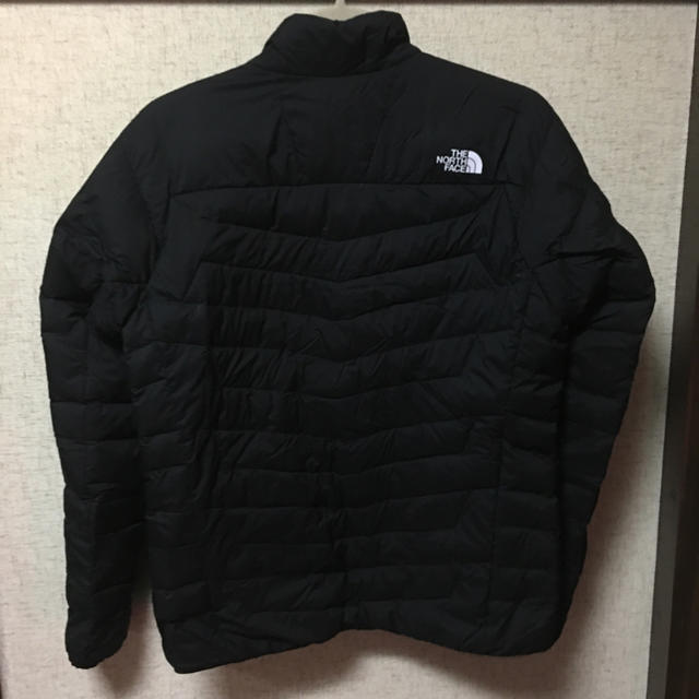 THE NORTH FACE(ザノースフェイス)のTHE NORTH FACE  サンダー ジャケット ブラック Mサイズ メンズのジャケット/アウター(ダウンジャケット)の商品写真