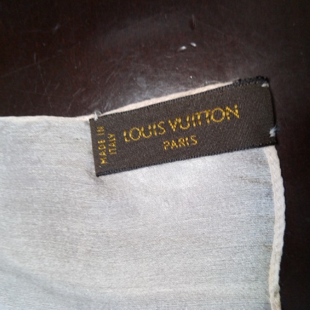 LOUIS VUITTON(ルイヴィトン)のシルク　シフォン　スカーフ　ストール　ショール レディースのファッション小物(マフラー/ショール)の商品写真