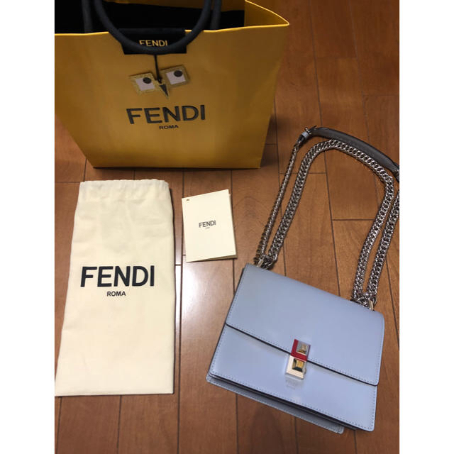 美品 FENDI KANI フェンディキャナイ