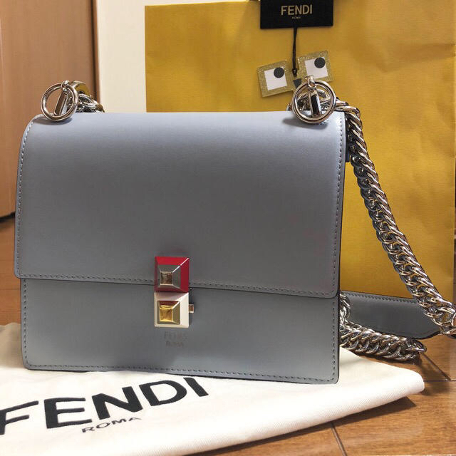 FENDI - 美品 FENDI KANI フェンディキャナイの通販 by almond's shop ...