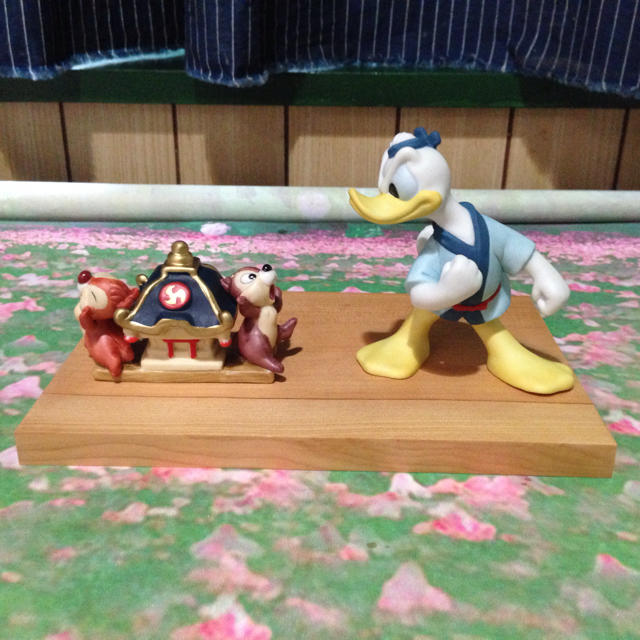 Disney ディズニー ショーケース おみこし ドナルド チップ デール の通販 By ゆうひ S Shop ディズニーならラクマ Disney ディズニー ショーケース おみこし ドナルド チップ デール の通販 By ゆうひ S Shop ディズニーならラクマ