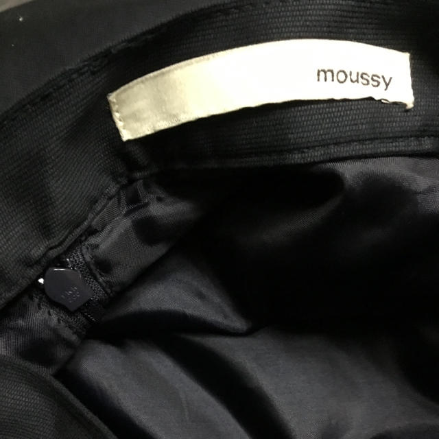 moussy(マウジー)のマウジー ネイビースカート レディースのスカート(ひざ丈スカート)の商品写真