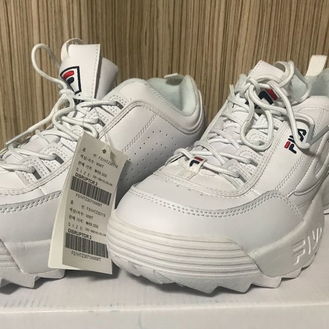 FILA(フィラ)のFILA Disruptor2 28.5 メンズの靴/シューズ(スニーカー)の商品写真