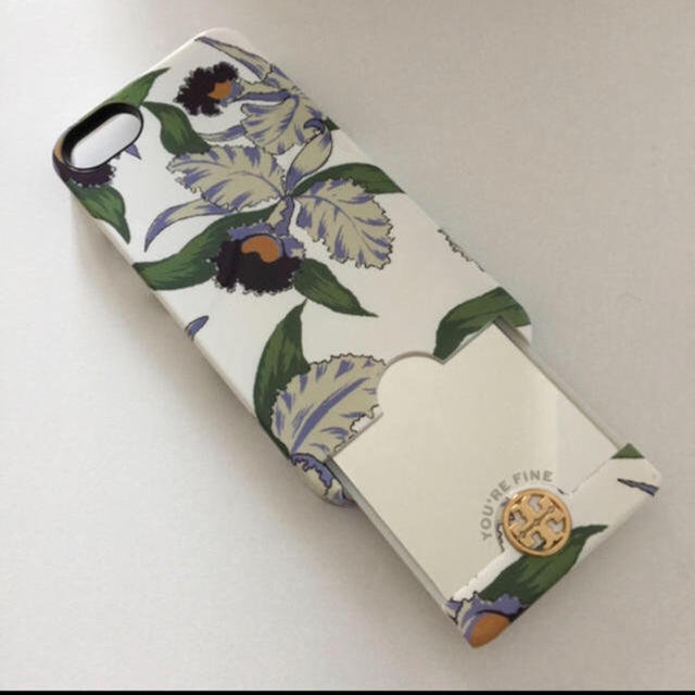 Tory Burch(トリーバーチ)のTORY BURCH IPHONE 7 ケース ミラー付 グリーン フラワー スマホ/家電/カメラのスマホアクセサリー(iPhoneケース)の商品写真