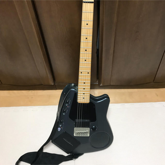 専用 アンプ内蔵ギター スピーカー付き 楽器のギター(エレキギター)の商品写真