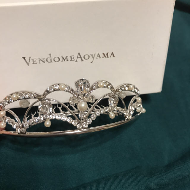 Vendome Aoyama(ヴァンドームアオヤマ)のヴァンドーム青山 ティアラ  ウェディング小物 レディースのアクセサリー(その他)の商品写真