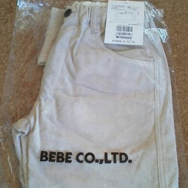 BeBe(ベベ)のべべ　長ズボン（１４０）新品！ キッズ/ベビー/マタニティのキッズ服男の子用(90cm~)(パンツ/スパッツ)の商品写真