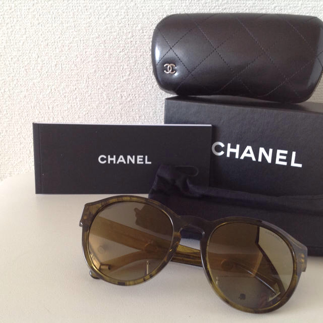 CHANEL(シャネル)の2017SS　人気モデル／CHANEL シャネル サングラス／ 5359A レディースのファッション小物(サングラス/メガネ)の商品写真