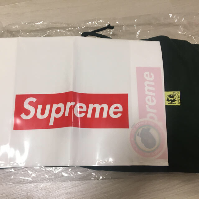 Supreme(シュプリーム)のsupreme Bless Hooded Sweatshirt メンズのトップス(パーカー)の商品写真