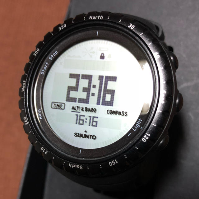 SUUNTO(スント)のスントコアレギュラーブラック/Suunto Core Regular Black メンズの時計(腕時計(デジタル))の商品写真