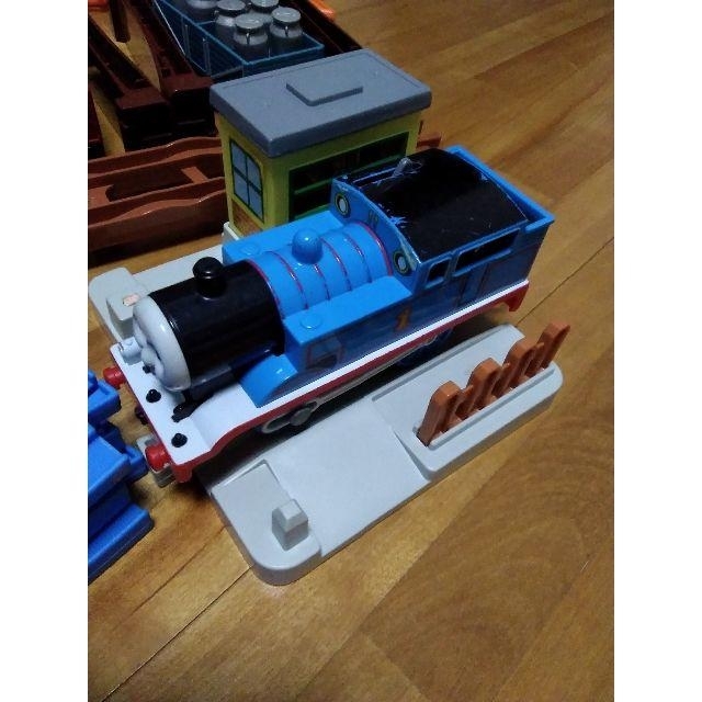 プラレール きかんしゃトーマス ぐらぐらつり橋セット+どきどき