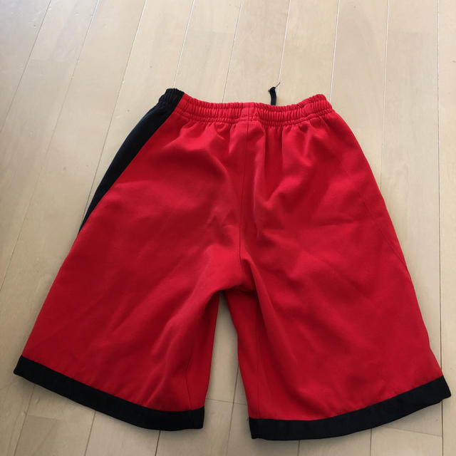 adidas(アディダス)のyuukari様専用 adidas ハーフパンツ キッズ/ベビー/マタニティのキッズ服男の子用(90cm~)(パンツ/スパッツ)の商品写真