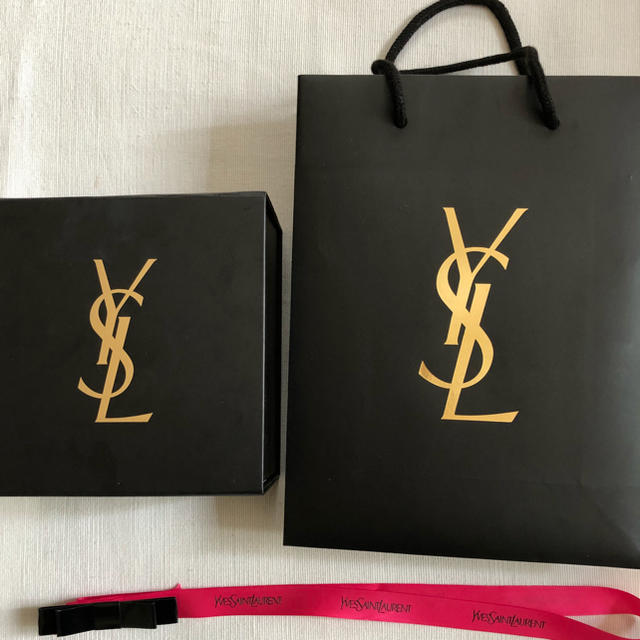 Yves Saint Laurent Beaute(イヴサンローランボーテ)のイブサンローラン   ショップバッグ 、ボックス レディースのバッグ(ショップ袋)の商品写真