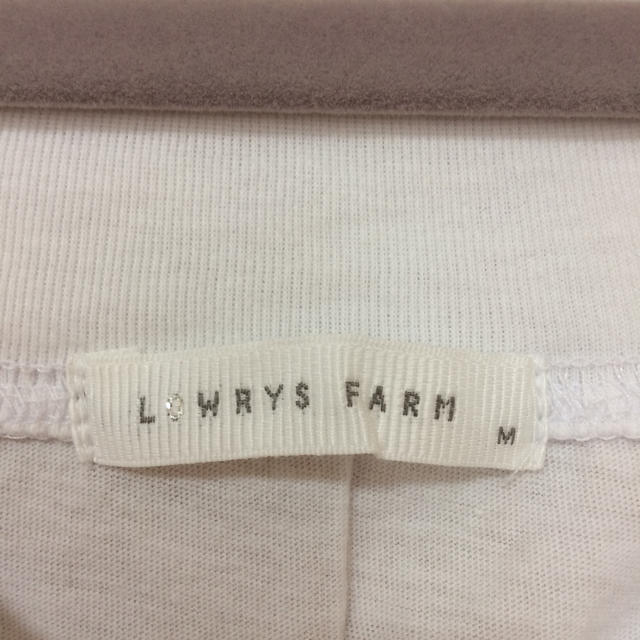 LOWRYS FARM(ローリーズファーム)のオフショル Tシャツ レディースのトップス(Tシャツ(半袖/袖なし))の商品写真