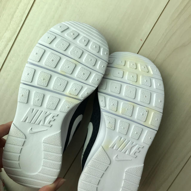 NIKE(ナイキ)のNIKEスニーカー キッズ/ベビー/マタニティのベビー靴/シューズ(~14cm)(スニーカー)の商品写真