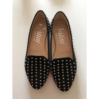 クリスチャンルブタン(Christian Louboutin)のPERTINIペルティニ美品ローファー★スエードスタッズルブタン(ローファー/革靴)